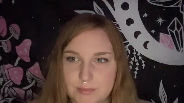 Snapshot of thickgingergoddess chatting on February 2025 12:29:02 AM thickgingergoddess online show from February 2025 12:29:02 AM
