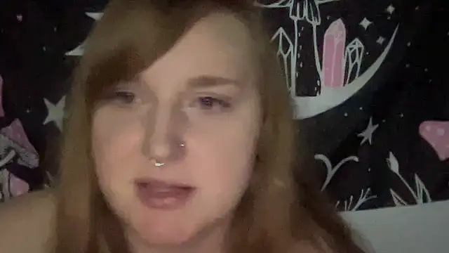 Snapshot of thickgingergoddess chatting on February 2025 02:08:02 AM thickgingergoddess online show from February 2025 02:08:02 AM