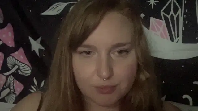 Snapshot of thickgingergoddess chatting on February 2025 03:35:02 AM thickgingergoddess online show from February 2025 03:35:02 AM
