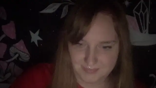 Snapshot of thickgingergoddess chatting on February 2025 10:33:01 PM thickgingergoddess online show from February 2025 10:33:01 PM
