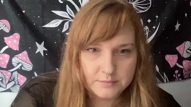 Snapshot of thickgingergoddess chatting on February 2025 05:35:01 PM thickgingergoddess online show from February 2025 05:35:01 PM