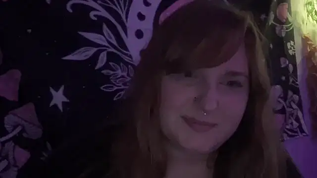 Snapshot of thickgingergoddess chatting on February 2025 01:57:02 AM thickgingergoddess online show from February 2025 01:57:02 AM