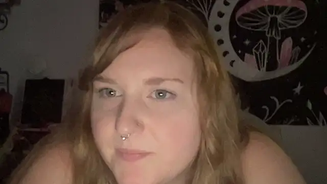 Snapshot of thickgingergoddess chatting on February 2025 11:19:02 PM thickgingergoddess online show from February 2025 11:19:02 PM