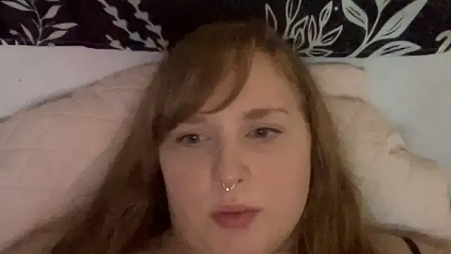 Snapshot of thickgingergoddess chatting on March 2025 01:58:01 AM thickgingergoddess online show from March 2025 01:58:01 AM