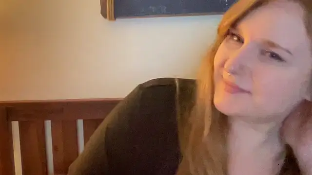 Snapshot of thickgingergoddess chatting on March 2025 05:14:02 AM thickgingergoddess online show from March 2025 05:14:02 AM