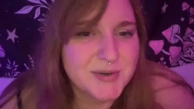 Snapshot of thickgingergoddess chatting on March 2025 04:05:02 AM thickgingergoddess online show from March 2025 04:05:02 AM