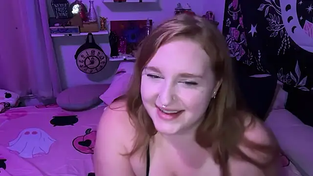 Snapshot of thickgingergoddess chatting on September 2025 01:27:02 AM thickgingergoddess online show from September 2025 01:27:02 AM