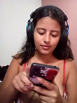 Snapshot of Babydol18_ chatting on January 2025 01:59:02 AM Babydol18 online show from January 2025 01:59:02 AM