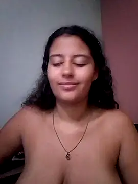 Snapshot of Babydol18_ chatting on March 2025 10:35:02 AM Babydol18 online show from March 2025 10:35:02 AM