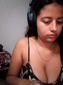 Snapshot of Babydol18_ chatting on March 2025 07:35:02 AM Babydol18 online show from March 2025 07:35:02 AM