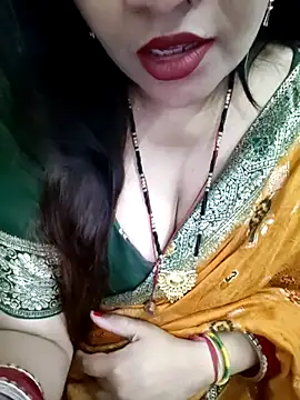 Snapshot of Mayuri77 chatting on May 2026 07:03:01 AM Mayuri77 online show from May 2026 07:03:01 AM
