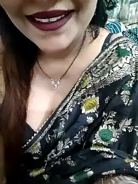 Snapshot of Mayuri77 chatting on June 2026 09:22:01 AM Mayuri77 online show from June 2026 09:22:01 AM