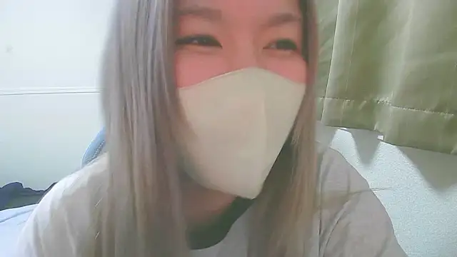 Snapshot of Remi_official chatting on May 2026 09:51:02 AM Remi official online show from May 2026 09:51:02 AM