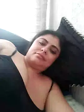 Snapshot of ElizabethWeil chatting on January 2025 08:23:02 PM ElizabethWeil online show from January 2025 08:23:02 PM