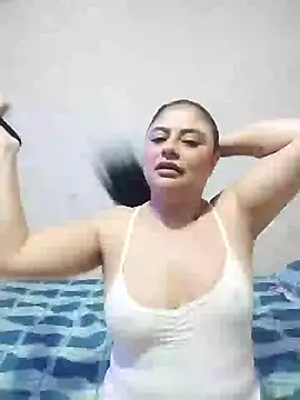 Snapshot of ElizabethWeil chatting on January 2025 01:30:02 PM ElizabethWeil online show from January 2025 01:30:02 PM