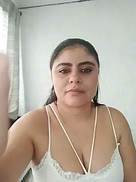 Snapshot of ElizabethWeil chatting on February 2025 06:58:02 PM ElizabethWeil online show from February 2025 06:58:02 PM