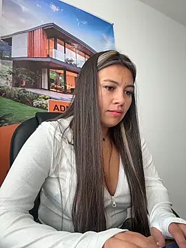 Snapshot of LIZ-06_ chatting on March 2026 01:50:01 PM LIZ-06 online show from March 2026 01:50:01 PM