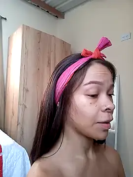 sofiaVelez01 online show from December 2024 04:32:02 PM