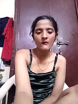 BabySlimmy10 online show from December 2025 06:15:01 PM