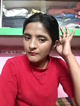 BabySlimmy10 online show from April 2026 06:33:02 PM