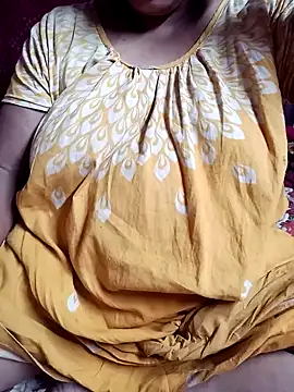 Snapshot of Hotty-rumi chatting on October 2025 04:50:01 PM Hotty-rumi online show from October 2025 04:50:01 PM