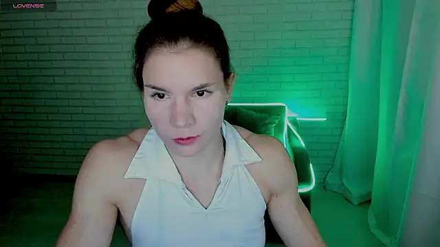 Snapshot of Lisa_Ray chatting on December 2024 08:39:01 PM Lisa Ray online show from December 2024 08:39:01 PM