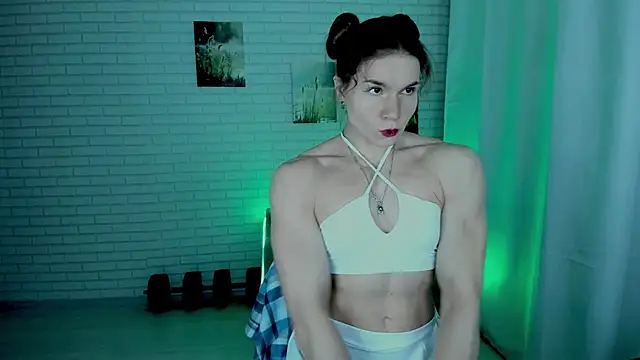 Lisa Ray online show from December 2025 04:45:02 PM