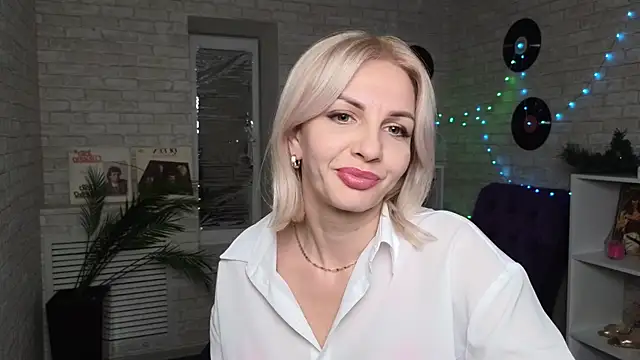 Barbara Blonde online show from February 2025 01:59:02 PM