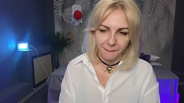 Barbara Blonde online show from March 2025 05:52:02 AM
