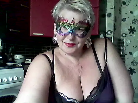Snapshot of Lisa_Suzie chatting on May 2026 08:21:02 AM Lisa Suzie online show from May 2026 08:21:02 AM