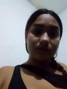 Snapshot of BrendaGirs chatting on December 2024 02:19:01 AM BrendaGirs online show from December 2024 02:19:01 AM
