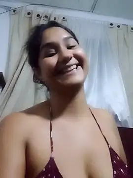 Snapshot of BrendaGirs chatting on January 2025 04:01:02 AM BrendaGirs online show from January 2025 04:01:02 AM
