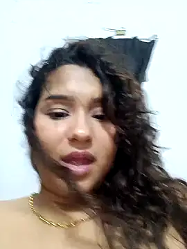 Snapshot of BrendaGirs chatting on March 2025 04:07:01 AM BrendaGirs online show from March 2025 04:07:01 AM