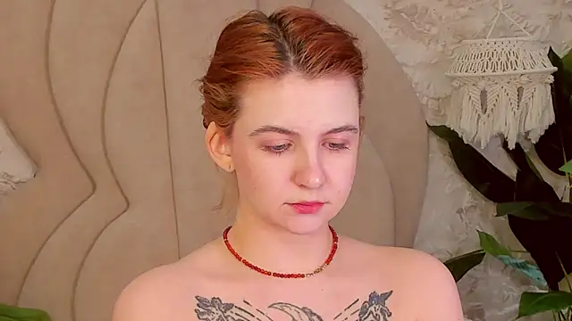 Melanie Stoun online show from March 2025 04:13:02 PM