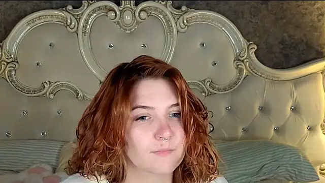 Melanie Stoun online show from September 2025 06:26:02 AM