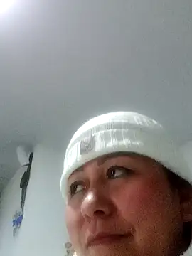 Snapshot of Darly_Gomez chatting on February 2025 10:24:01 PM Darly Gomez online show from February 2025 10:24:01 PM