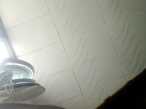 Snapshot of Darly_Gomez chatting on February 2025 08:21:01 PM Darly Gomez online show from February 2025 08:21:01 PM