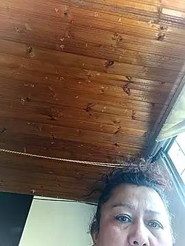 Snapshot of Darly_Gomez chatting on October 2025 02:40:01 PM Darly Gomez online show from October 2025 02:40:01 PM