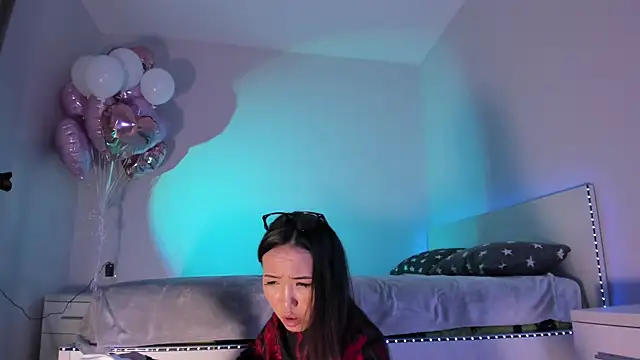 Snapshot of Mishel_Blessing chatting on February 2025 02:29:01 AM Mishel Blessing online show from February 2025 02:29:01 AM