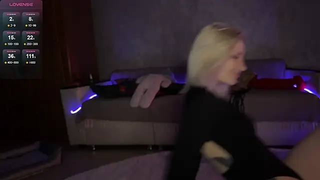 alexa novak online show from November 2025 02:57:02 AM