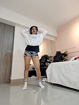 SHARONN     online show from October 2025 04:10:02 AM