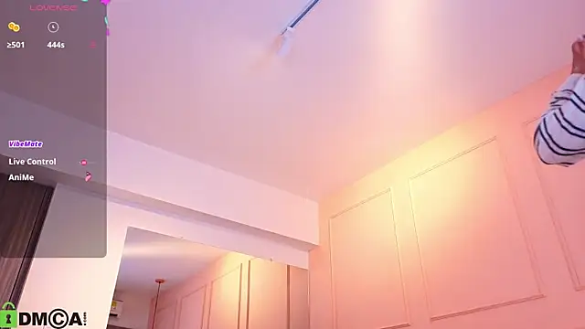 Snapshot of SHARONN____ chatting on July 2026 04:06:02 AM SHARONN online show from July 2026 04:06:02 AM