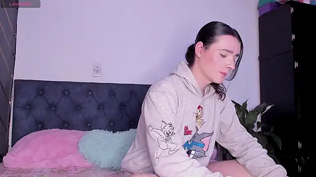 elafranco  online show from January 2025 01:45:02 PM