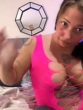 Snapshot of Hollyhudson123 chatting on September 2025 10:35:02 PM Hollyhudson123 online show from September 2025 10:35:02 PM