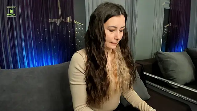 Ishtar Divine online show from March 2025 10:37:02 AM