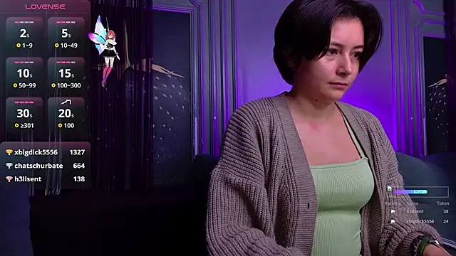 Ishtar Divine online show from October 2025 03:50:01 AM