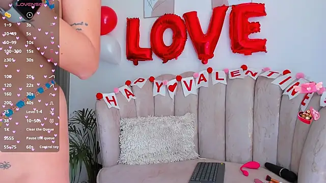 Tamaraa Serra online show from February 2025 06:23:02 PM