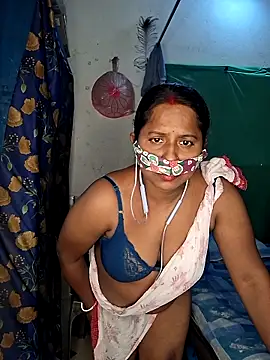 Snapshot of Real_Desi_Couple chatting on June 2026 04:44:01 PM Real Desi Couple online show from June 2026 04:44:01 PM