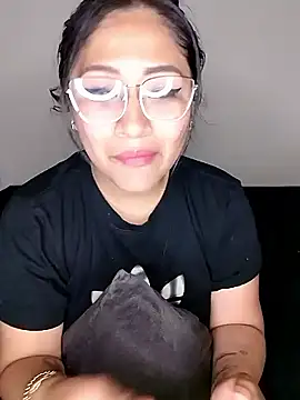 ineliveca online show from January 2025 04:01:02 AM