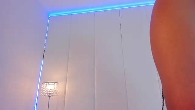 MayaaCardenas online show from September 2025 01:00:01 PM